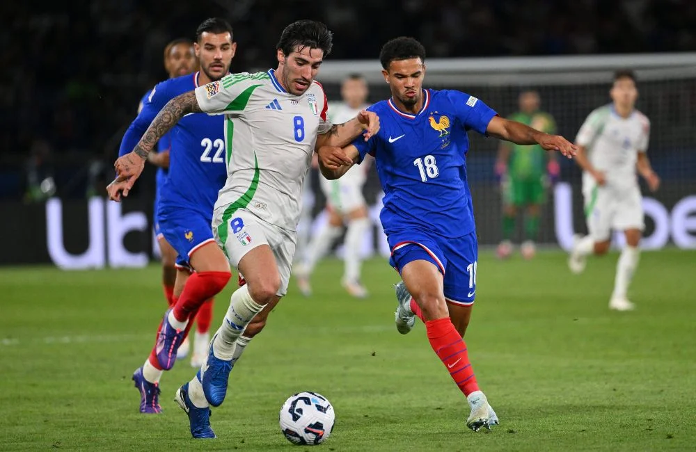 Francia-Italia: Theo Hernandez, Sandro Tonali, Warren Zaire-Emery (Photo Credit: Agenzia Fotogramma)