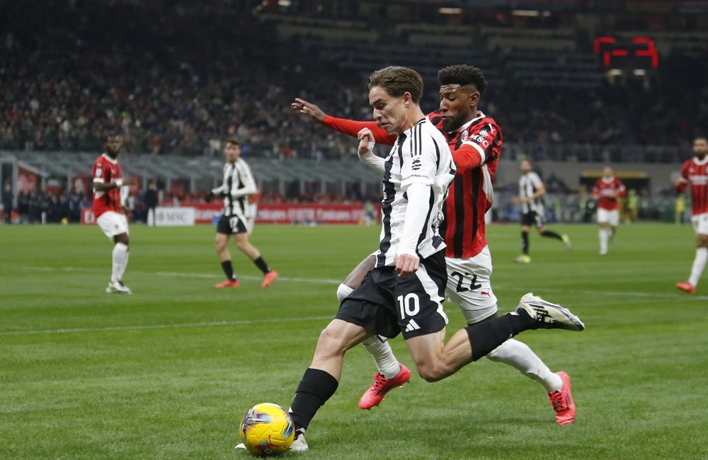 Milan-Juventus: Emerson Royal e Kenan Yildiz (Photo Credit: Agenzia Fotogramma)