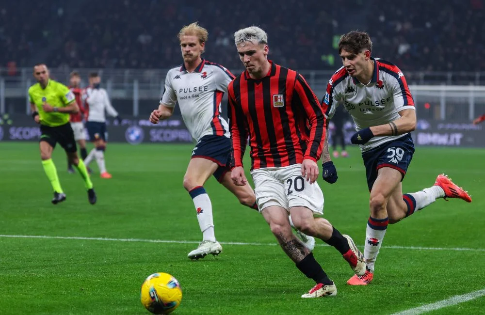 Milan-Genoa: Morten Thorsby, Alex Jimenez, Alessandro Zanoli (Photo Credit: Agenzia Fotogramma)