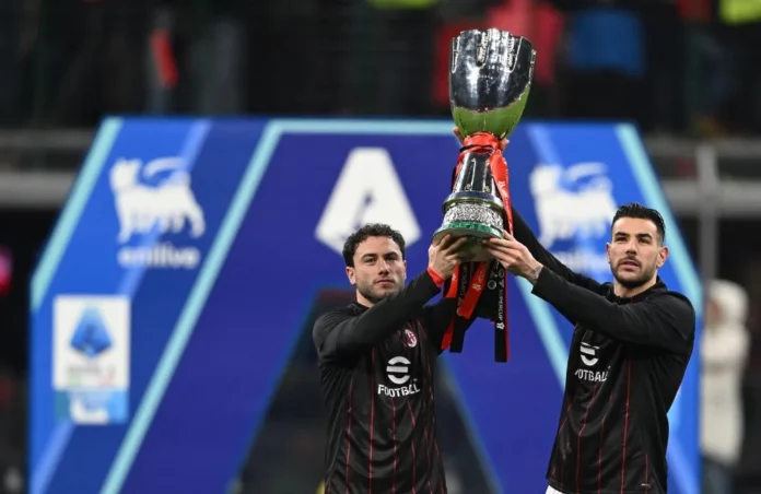 Milan: Davide Calabria e Theo Hernandez con la Supercoppa Italiana (Photo Credit: Agenzia Fotogramma)